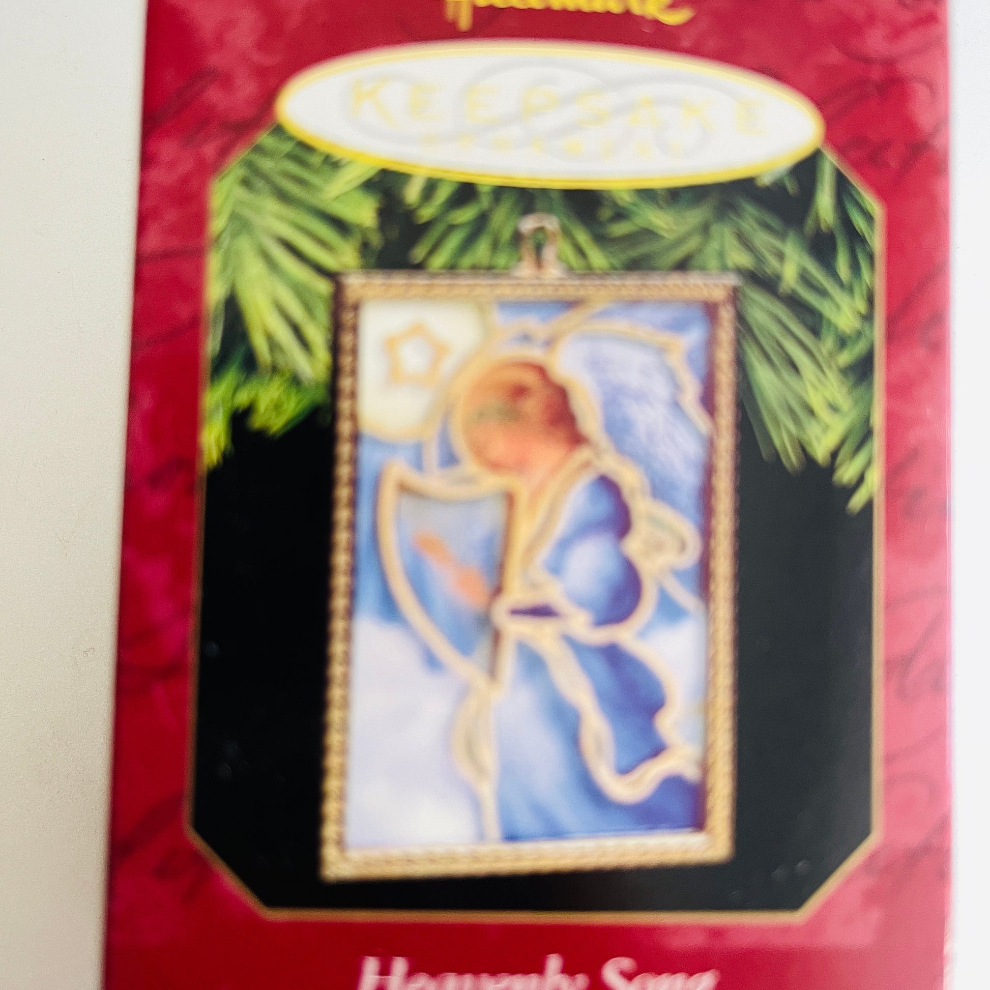 Hallmark, Heavenly Song,Vintage 1997, Keepsake Acrylic Ornament, QX679, Archives Collection