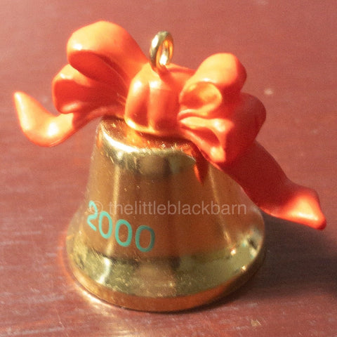 Hallmark, Golden Bell with Red Bow, Dated 2000, KOCC, Keepsake Ornament