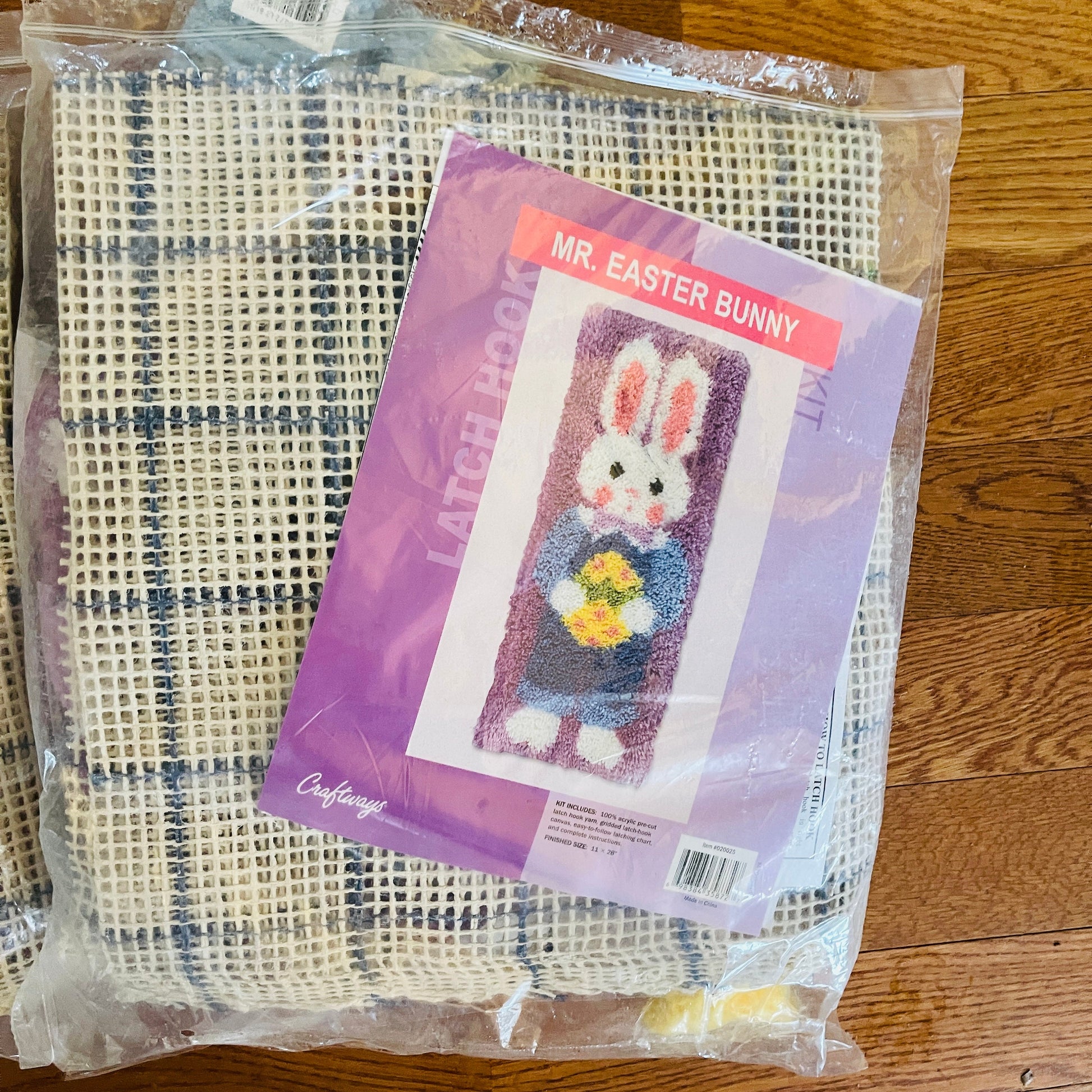 Craftways, Mr. and Mrs. Easter Bunny, Latch Hook Kits, Set Of 2