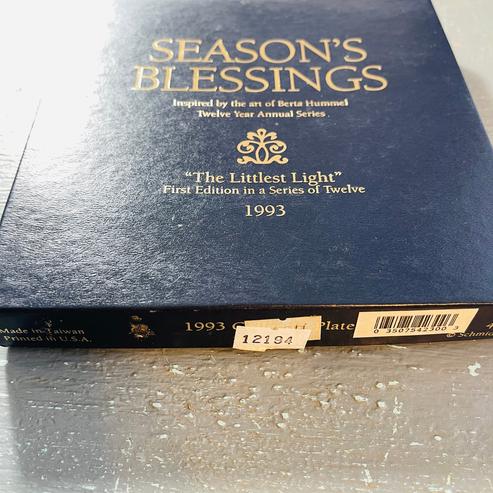 Hummel, Seasons Blessings, The Littlest Light, Vintage 1993, Collectible Plate*