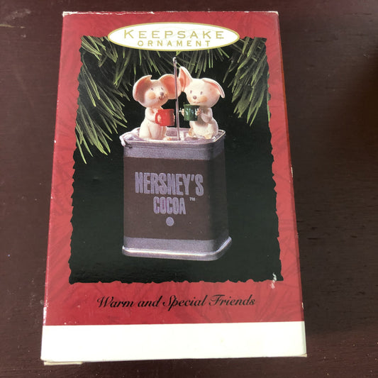 Hallmark, Warm and Special Friends, Hershey, Dated 1993, Keepsake Ornament, QX5895*