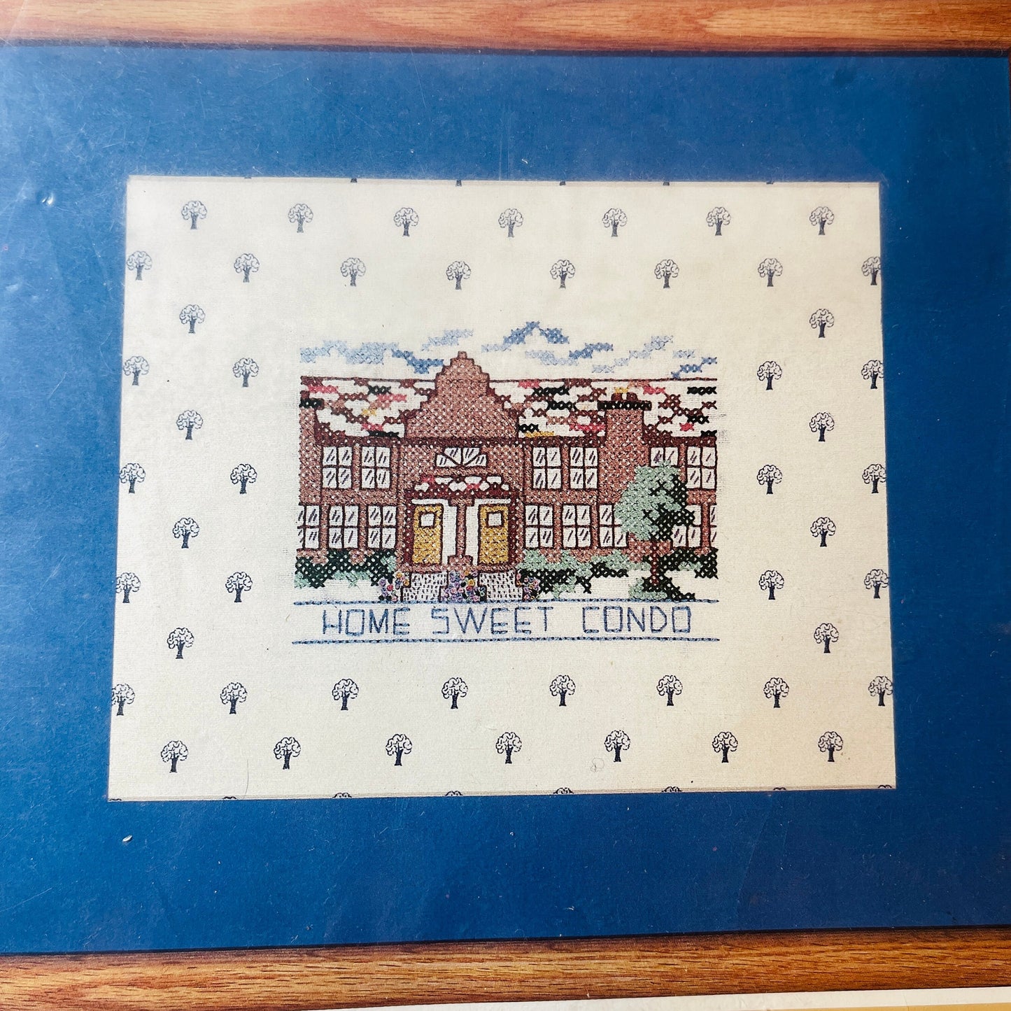 Needles N' Hoops, Prince Charming, Home Sweet Condo, No 711, Stamped Cross Stitch Kit