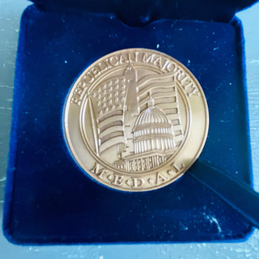 Republican Majority, gold-tone coin, commemorative  Medal, Vintage 1997, Collectible