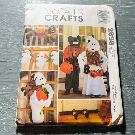 McCall's Crafts, 2898 Halloween, Vintage Sewing Pattern Pack