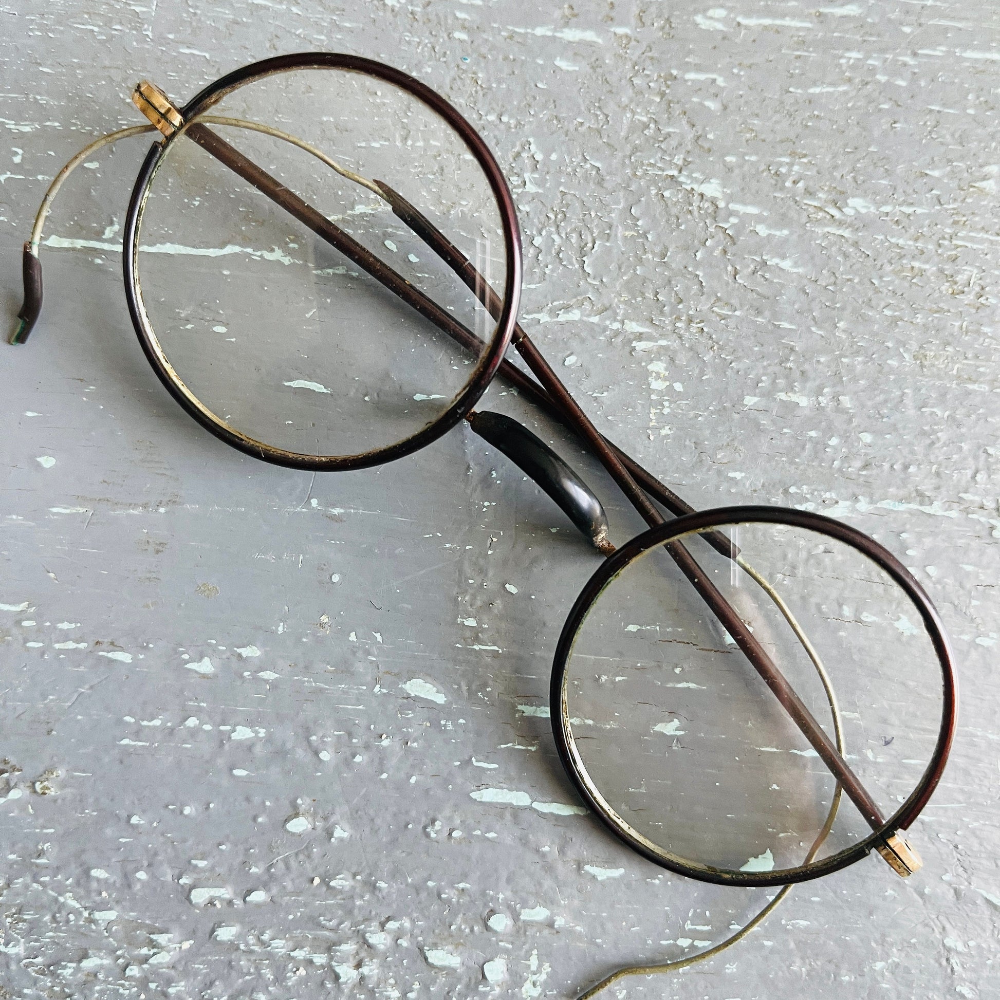 Round wire rim vintage eyewear choice of glasses* or clip ons*, see description*