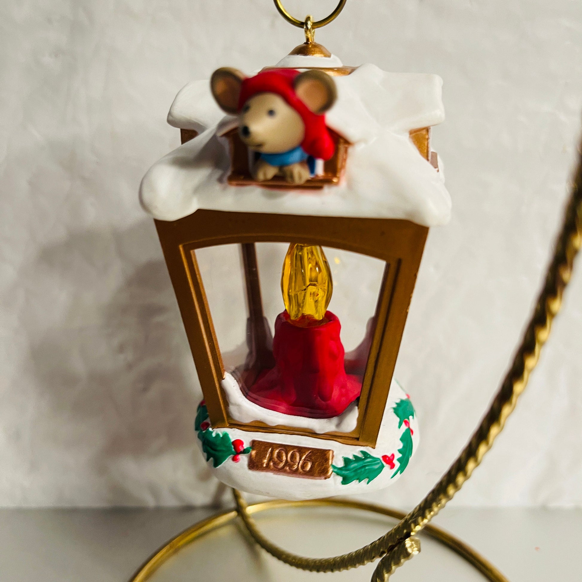 Hallmark, Chris, Mouse Inn, Magic, Dated 1996, Keepsake Ornament