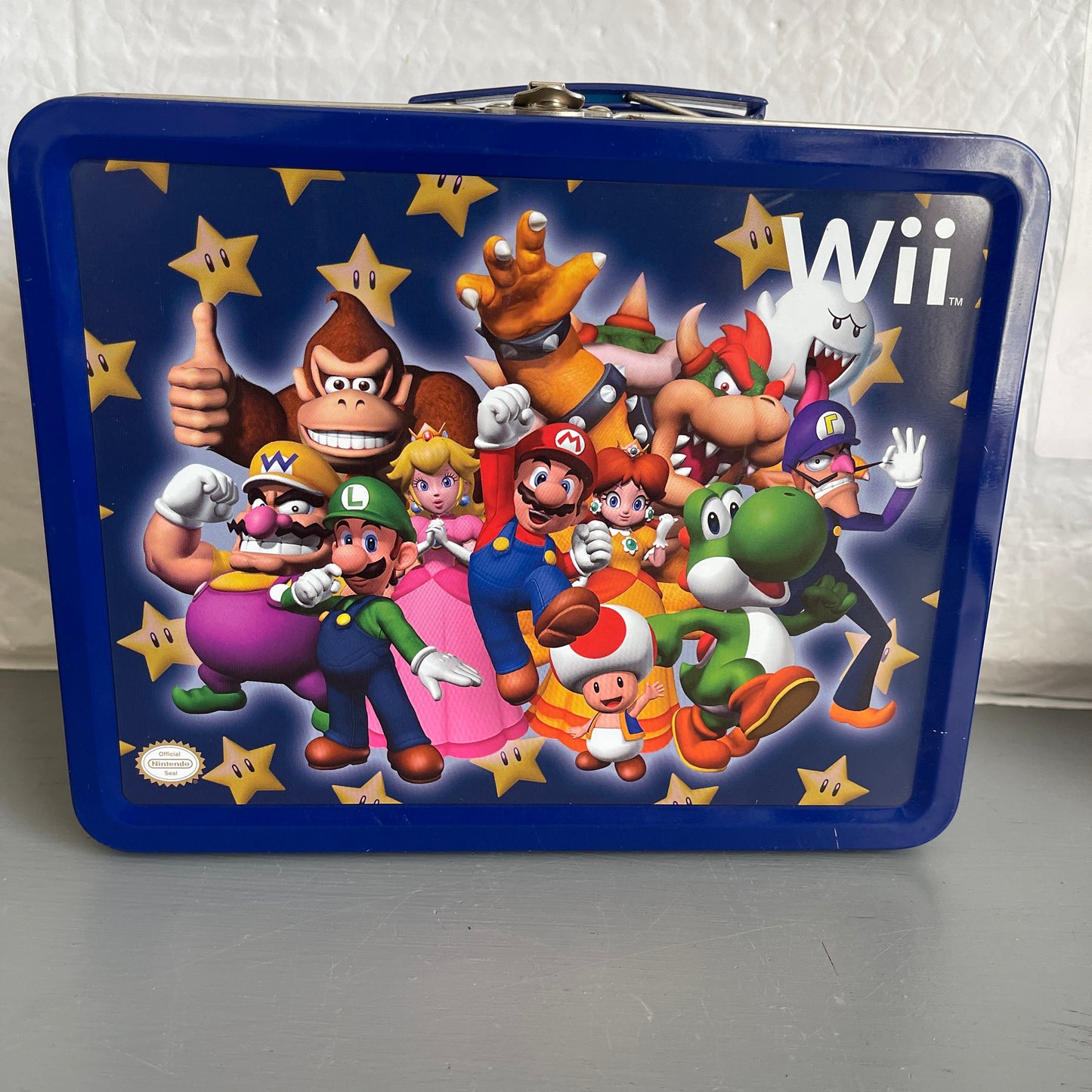 Nintendo Wii Lunch Box, with Official Nintendo Seal, Vintage Video Game Memorabilia, Collectible