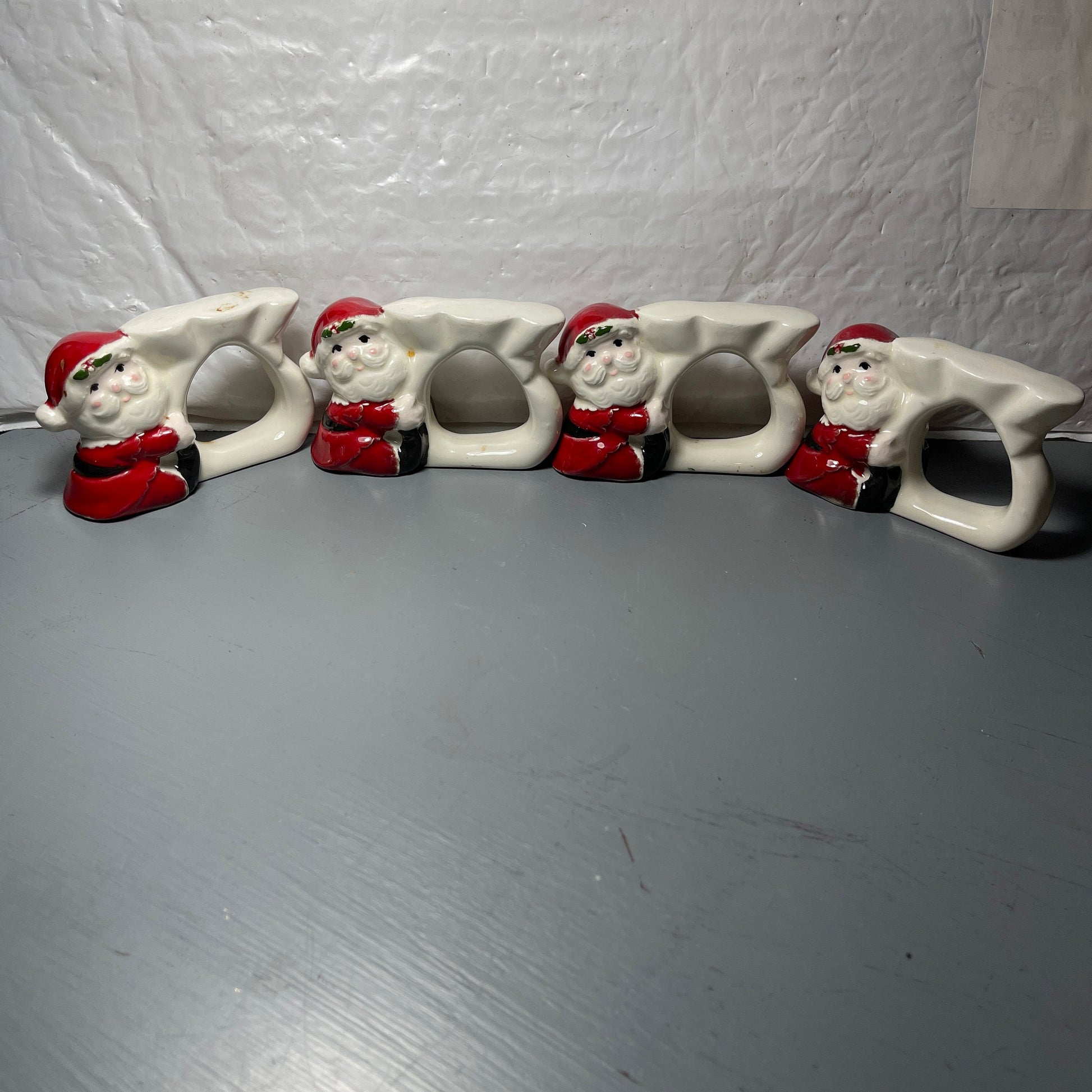 Sensational Santa Clause Porcelain Napkin Rings Set Of 4 Vintage Christmas Servingware