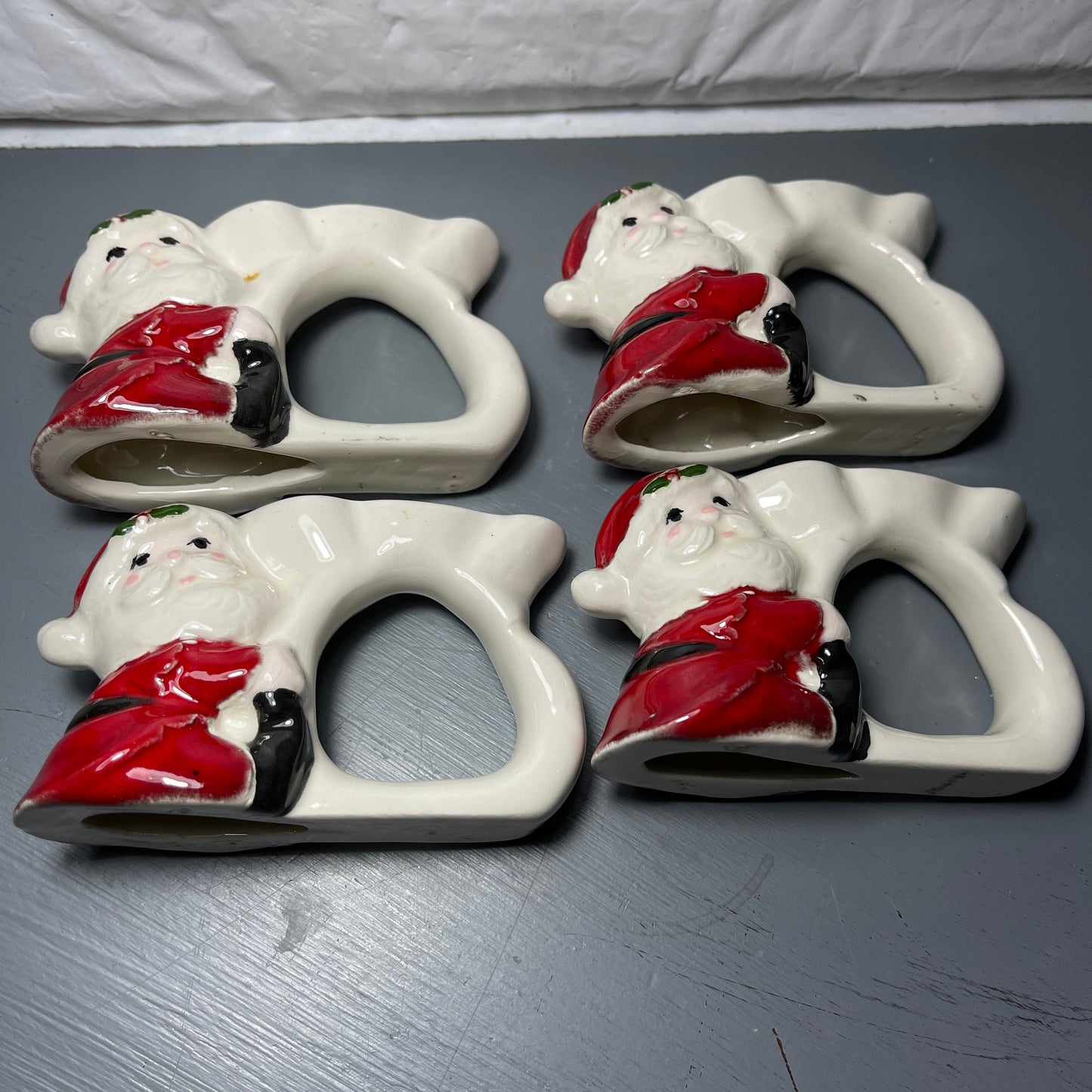 Sensational Santa Clause Porcelain Napkin Rings Set Of 4 Vintage Christmas Servingware