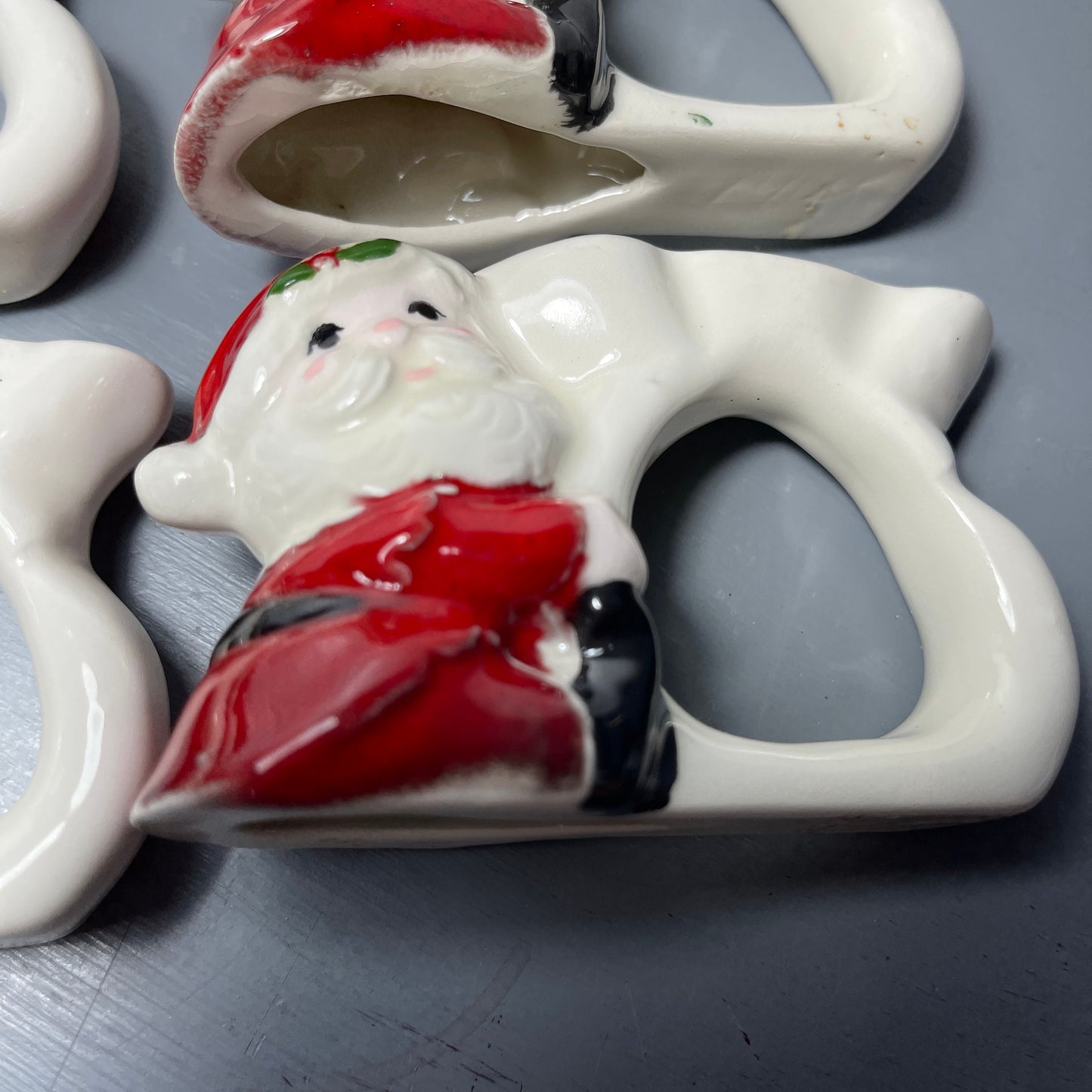 Sensational Santa Clause Porcelain Napkin Rings Set Of 4 Vintage Christmas Servingware