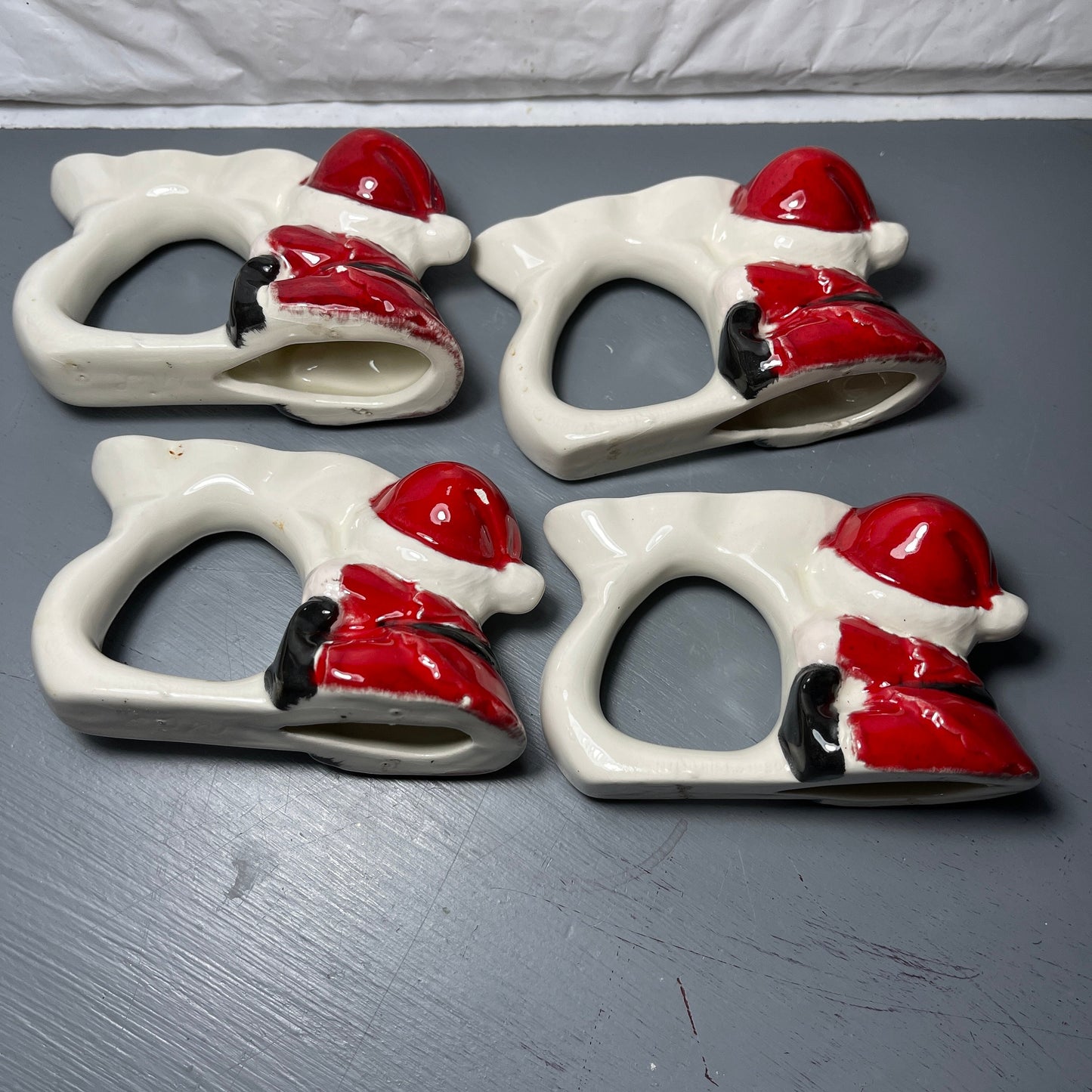 Sensational Santa Clause Porcelain Napkin Rings Set Of 4 Vintage Christmas Servingware