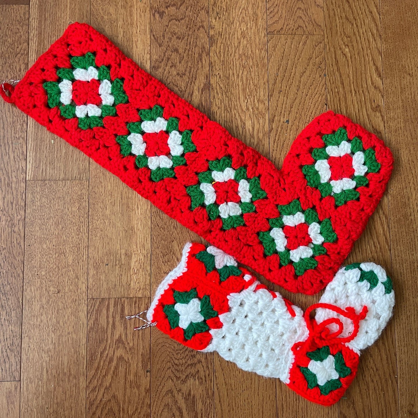 Hand Knitted/Crocheted Set Of 2 Vintage Collectible Christmas Stockings Cottagecore Decor*