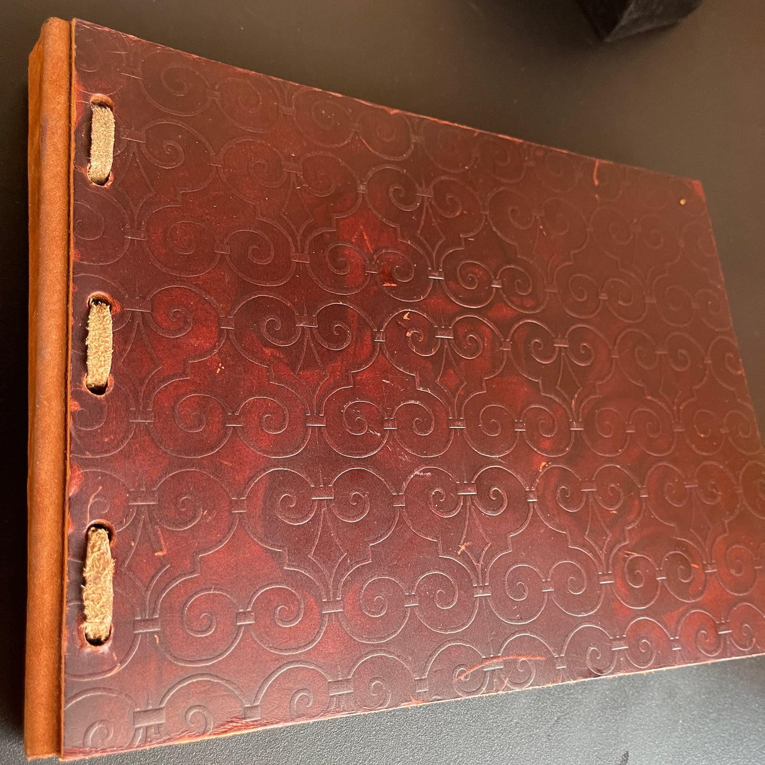 Magnificent Michael Rogers Press hand crafted detailed thick leather bound album see pictures*
