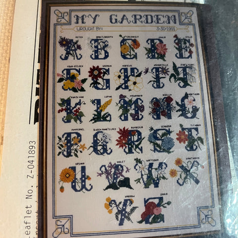 Pat Trexler Crafts My Garden cross stitch kit 14 count white AIDA