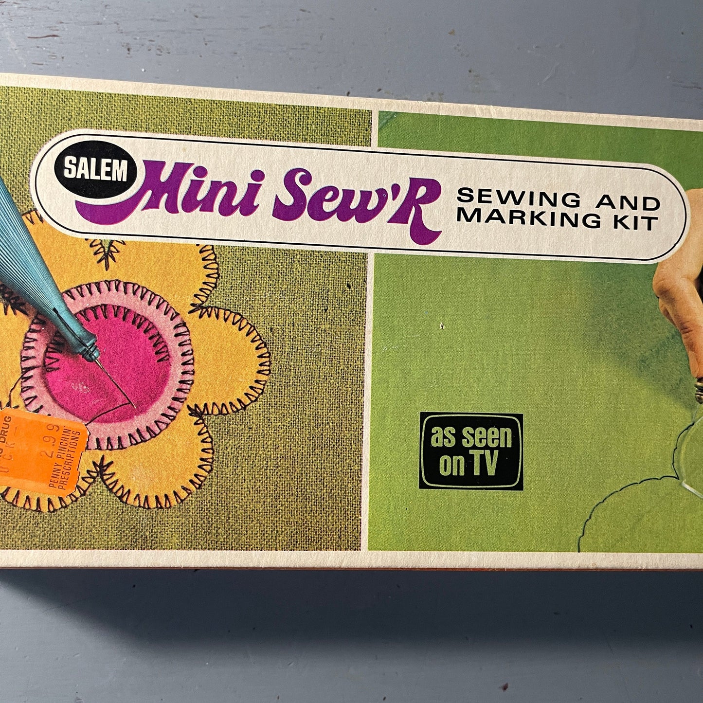 Salem Mini Sew&#39;R vintage sewing and marking kit