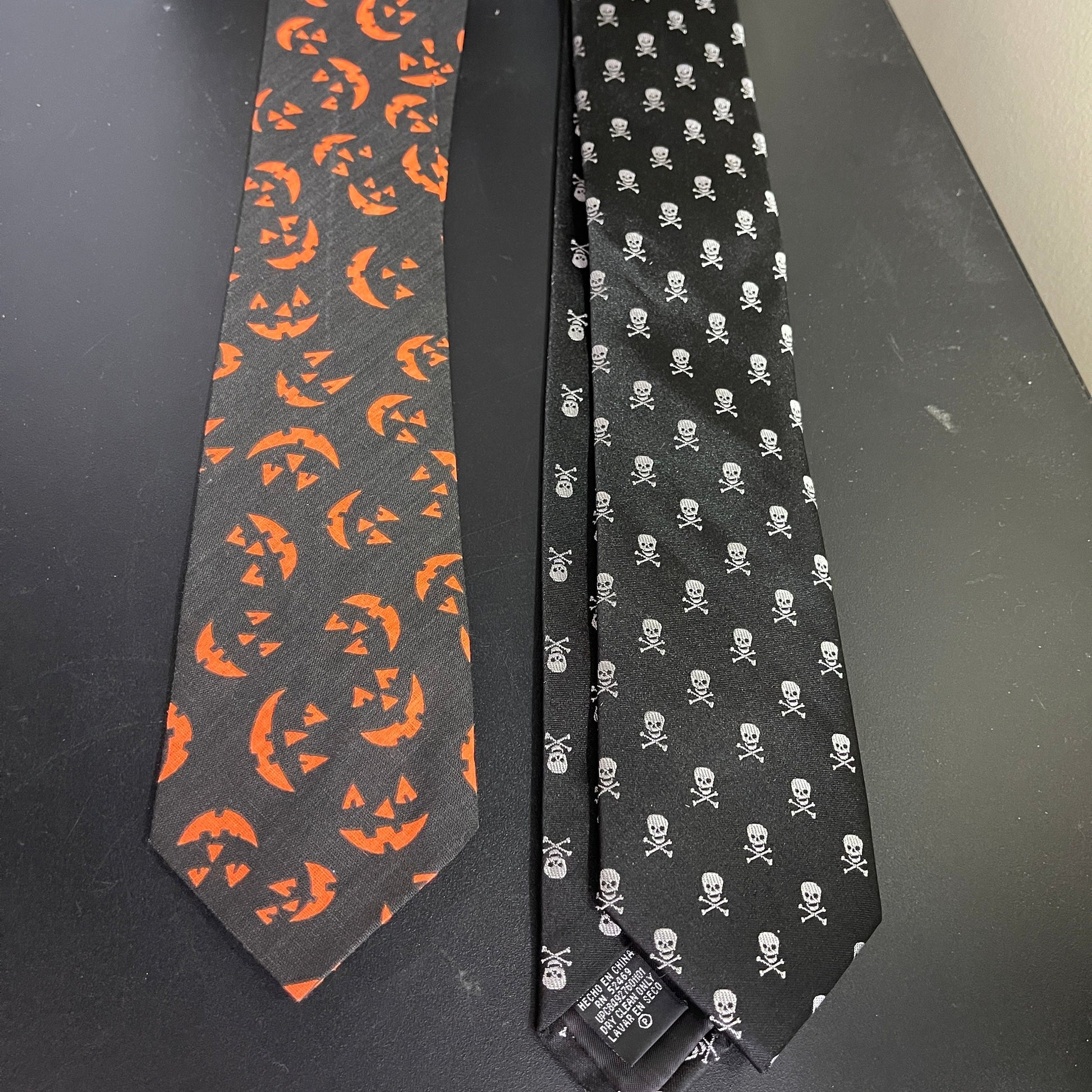 Haunting Halloween Neck Tie choice of vintage neckwear fashions see pictures and variations*