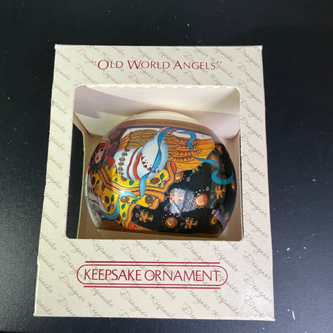 Hallmark Old World Angels vintage 1982 Keepsake glass ball ornament QX226-3 3.25 inches