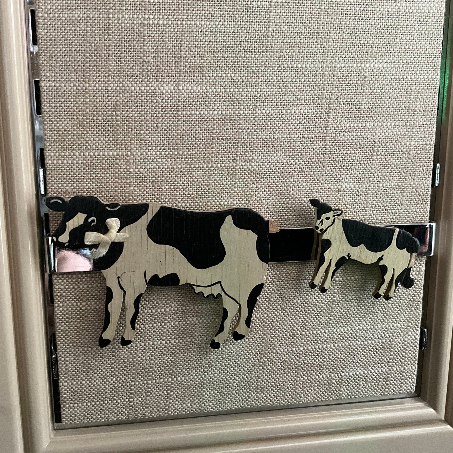 Wooden Cow magnets st of 2 vintage kitchen collectible refrigerator magnets