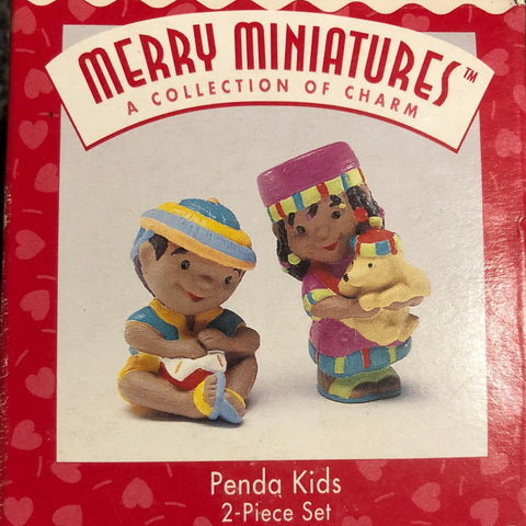 Hallmark, Penda Kids - Merry Miniature Figurines, Vintage 1996, QSM8011*
