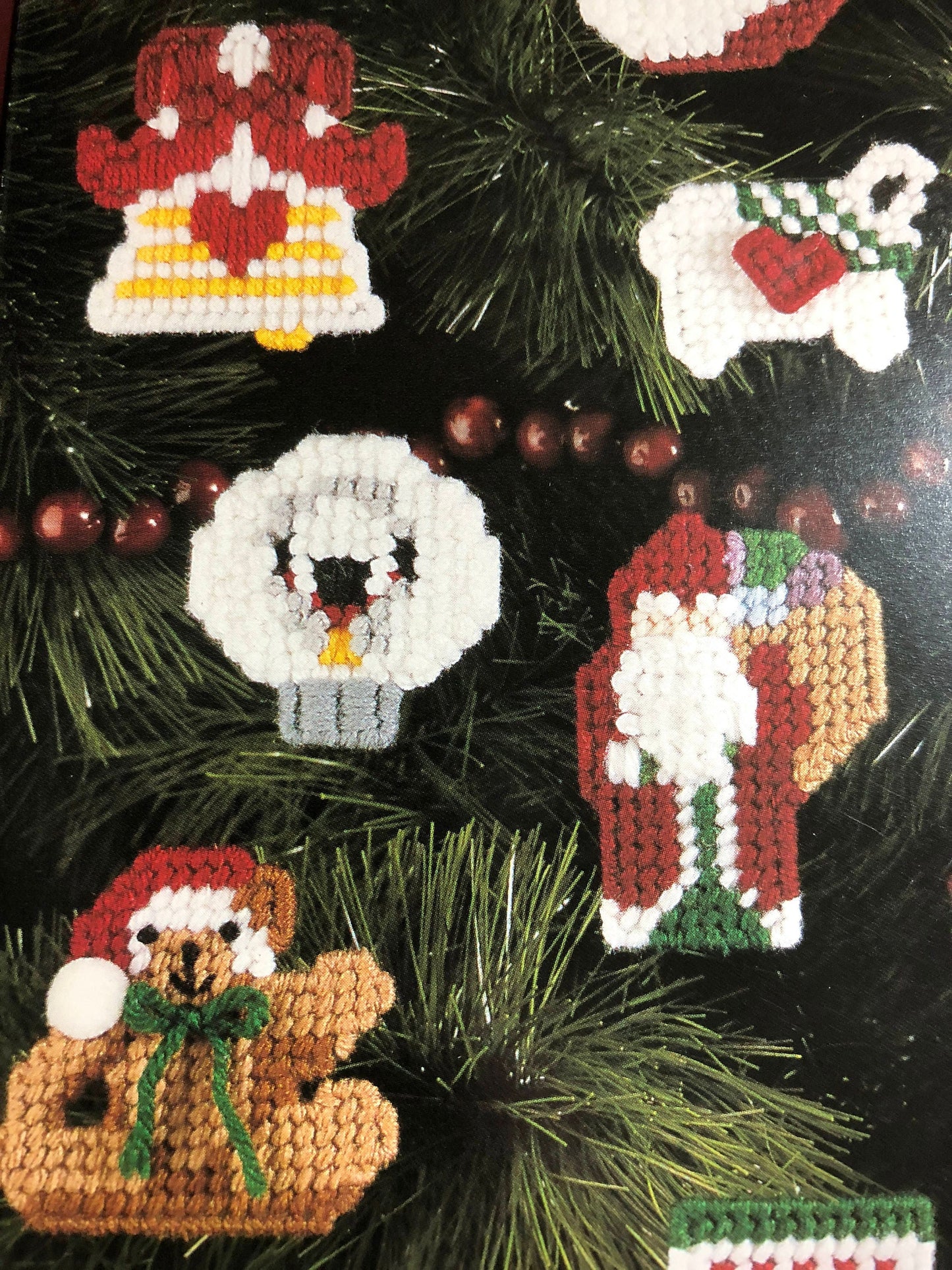 Leisure Arts Merry Christmas Minis in Plastic Canvas 19 Country Ornaments Leaflet 1144 Vintage 1988 Patterns