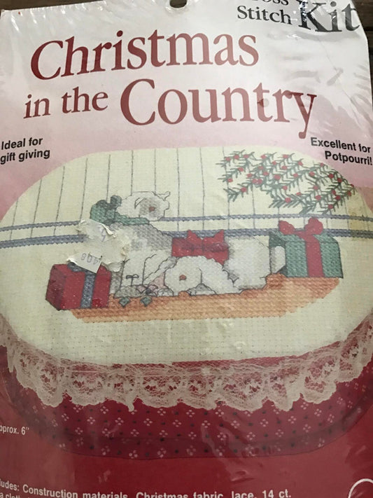 What&#39;s New Christmas in the Country Vintage counted cross stitch kit cat and bunny
