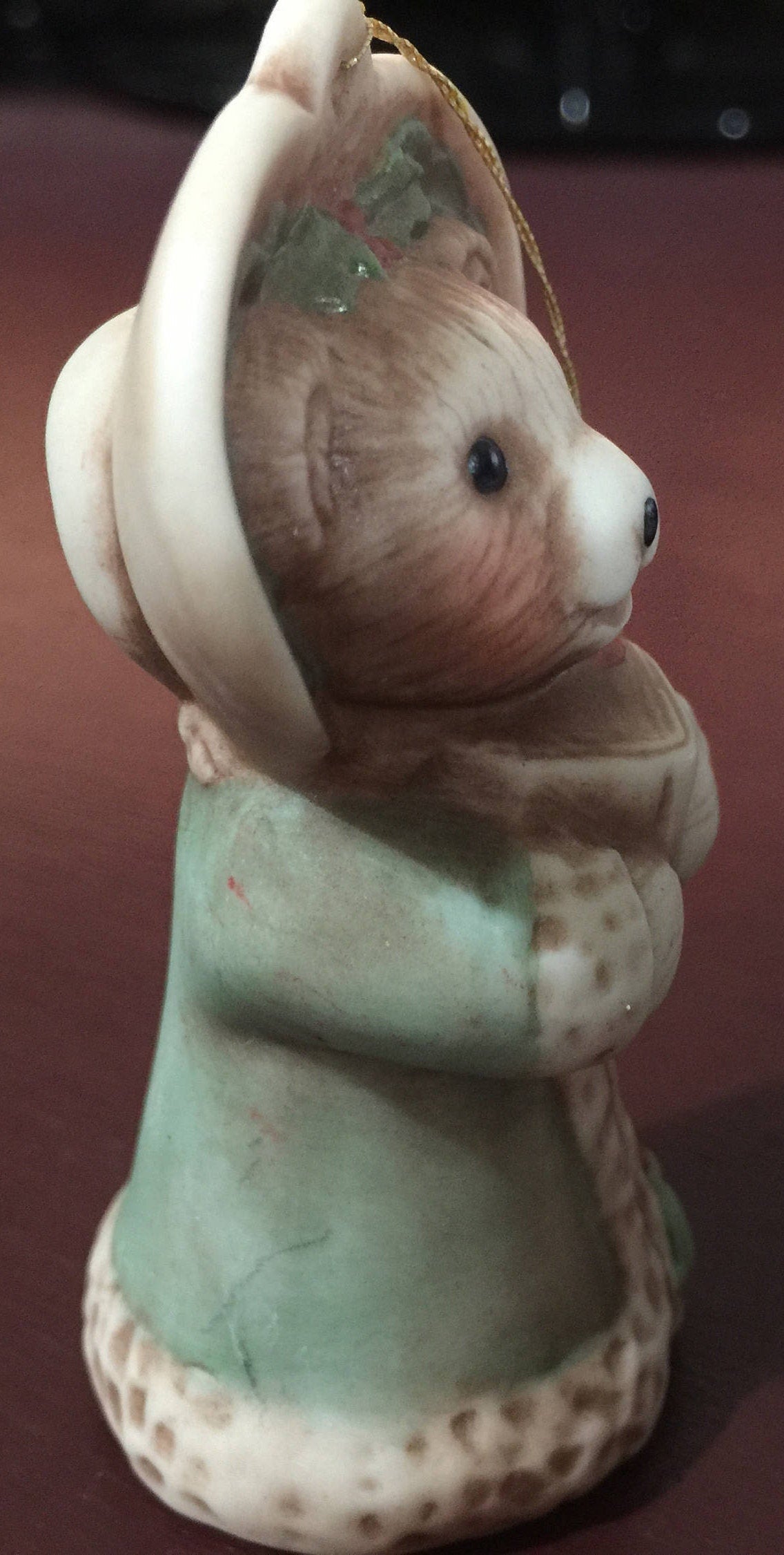 Bear in a bonnet Christmas caroling Vintage 1986 Collectible Figurine