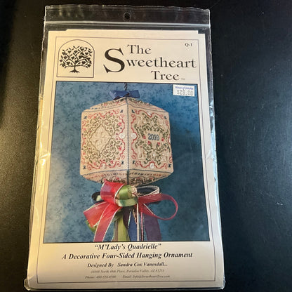 The Sweetheart Tree M&#39; Lady&#39;s Quadrille four sided ornament kit