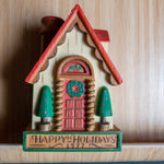 Hallmark, Happy Holidays Yesteryears House, Dated 1977, Keepsake Ornament, QX1702