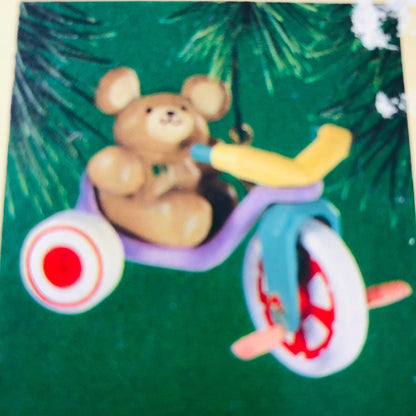 Hallmark, Beary Smooth Ride, Vintage 1985, Keepsake Ornament, QX480-5