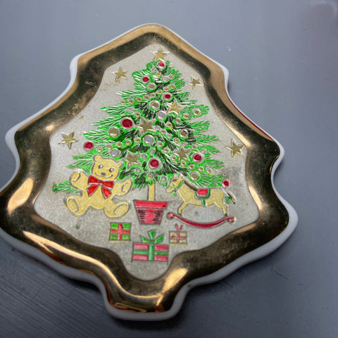 Charming Christmas Chokin Jamestown China Trinket Box Vintage Collectible Keepsake Container