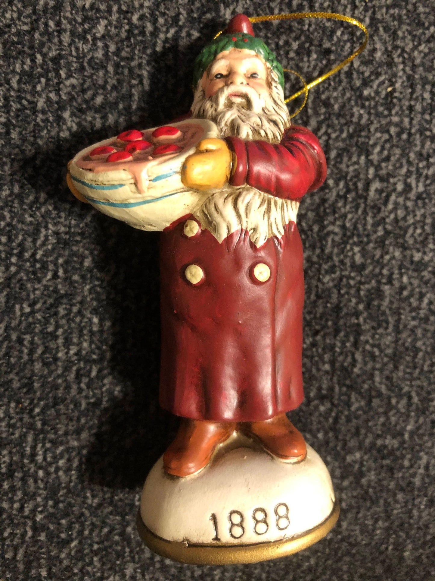 The memories of Santa Christmas Ornament by Christmas Reproductions, Vintage 1987