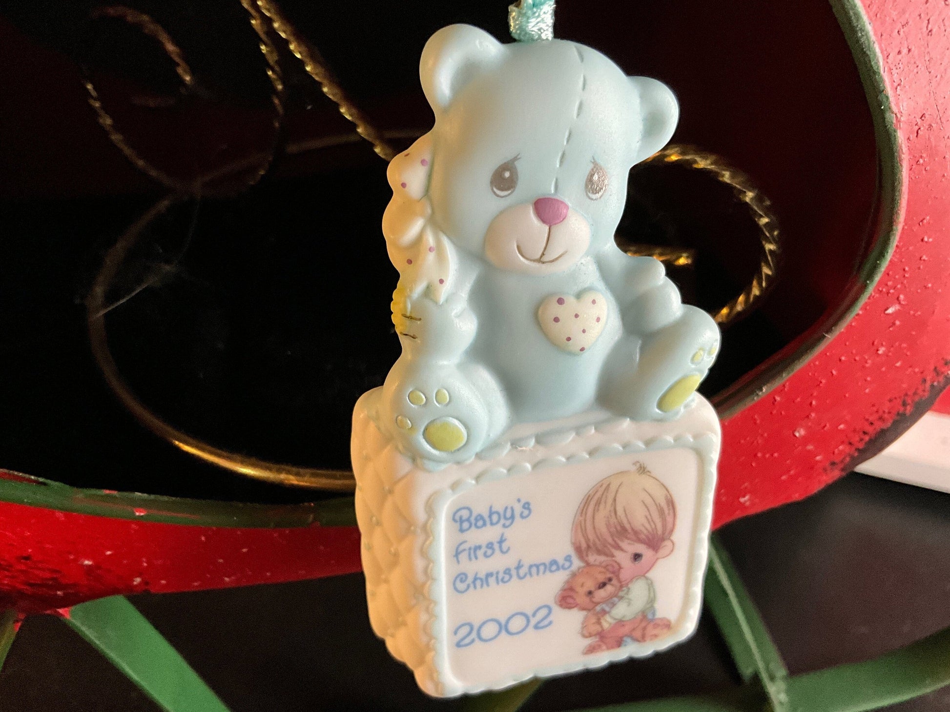 Enesco Precious Moments Baby&#39;s First Christmas 2002 ornament